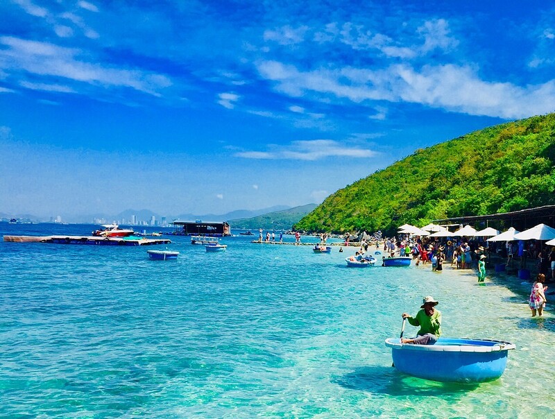 Bai Tranh Nha Trang - A beautiful sea paradise that captivates tourists