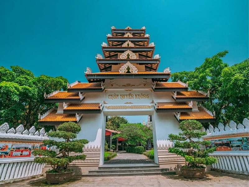 Huyen Khong Pagoda - A fairyland in the heart of Hue city