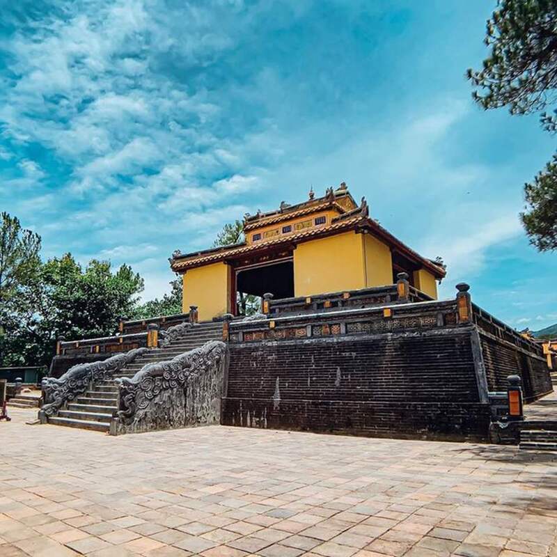 Minh Mang Tomb - Ancient beauty in the heart of Hue city