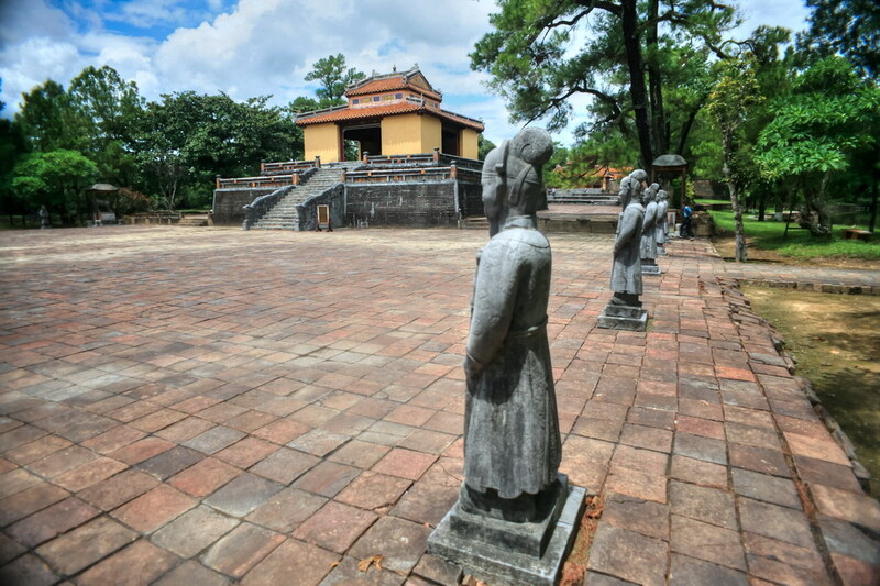 Minh Mang Tomb - Ancient beauty in the heart of Hue city