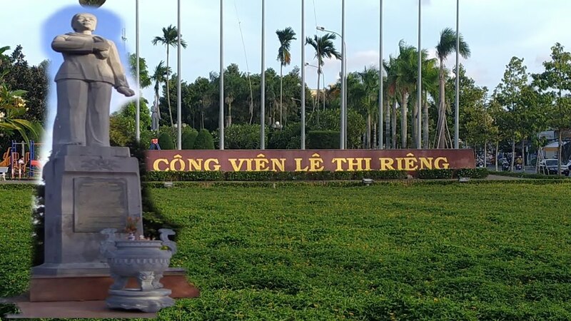 Le Thi Rieng Park - Extremely hot entertainment location in Saigon