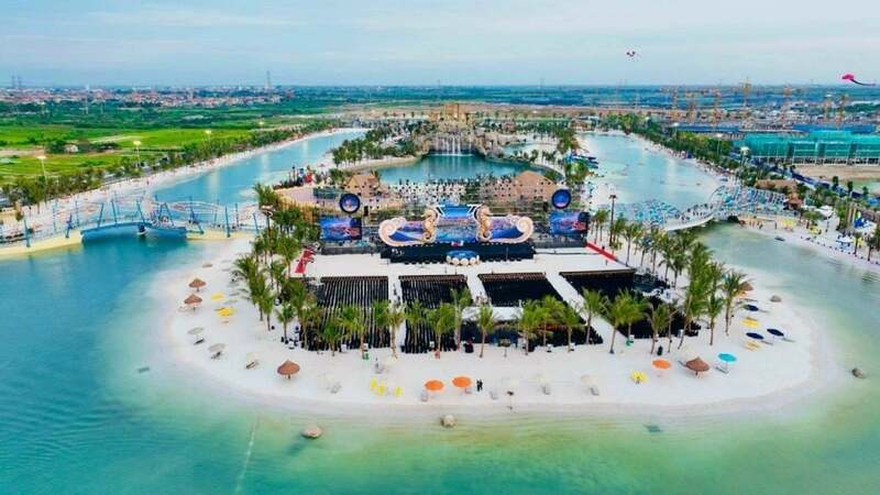 Explore interesting Hanoi artificial beaches at Vinhome Ocean Park