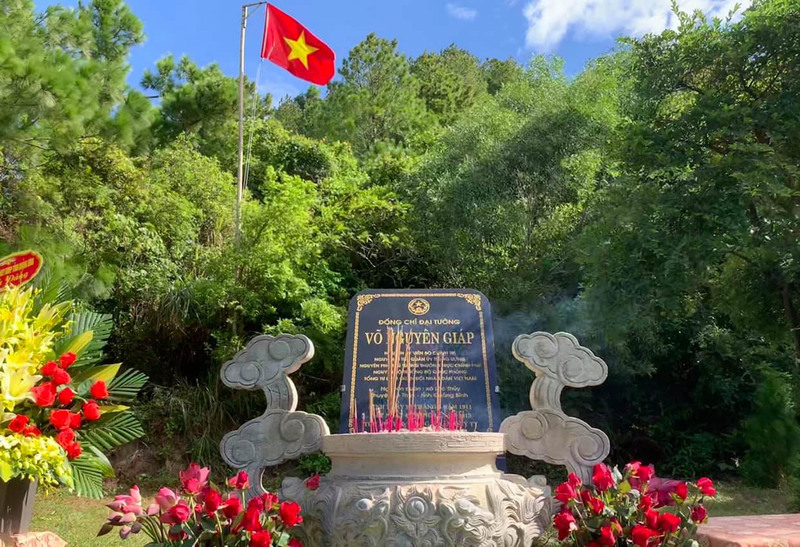 Vung Chua Dao Yen - Visit the Resting Place of General Vo Nguyen Giap