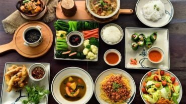 Top 8 vegetarian restaurants in Binh Thanh with beautiful space and super delicious menu