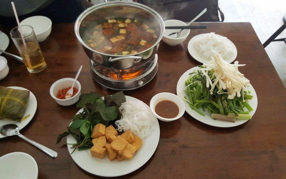 Top 8 vegetarian restaurants in Binh Thanh with beautiful space and super delicious menu