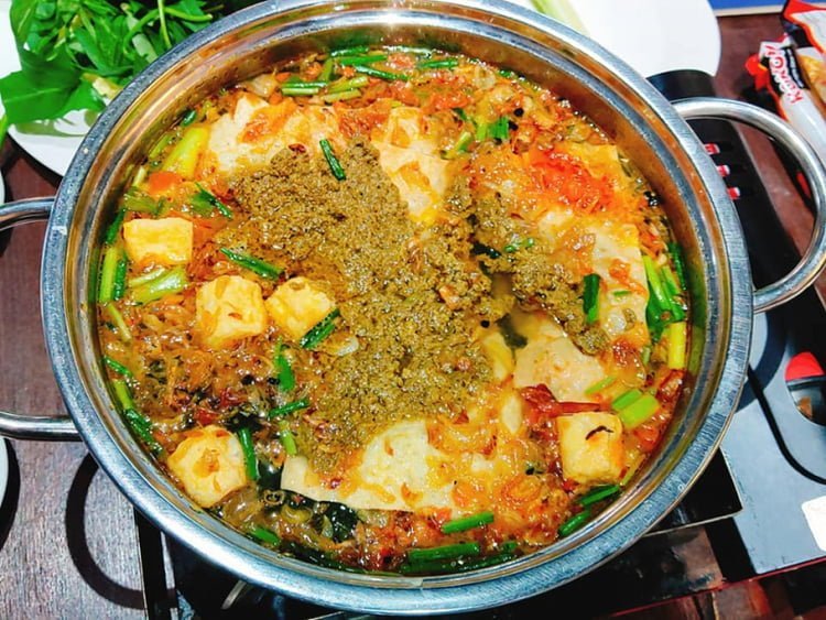 Top 10 attractive, cheap Hai Phong crab hotpot restaurants