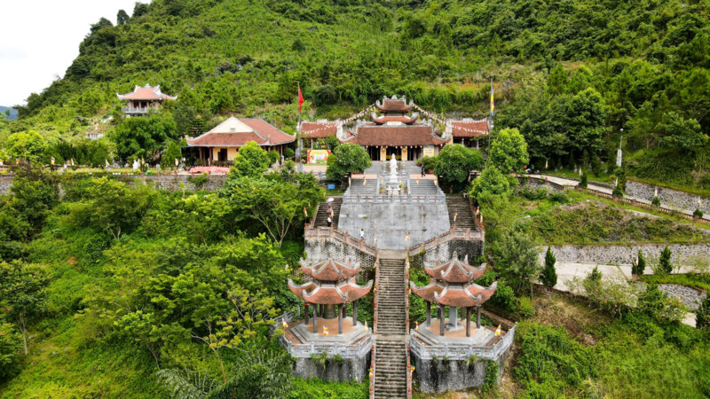 Buddha Tich Truc Lam Ban Gioc - a place to connect the soul and nature